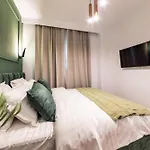 Prime Location & Cozy Comfort: Near Sala Palatului *