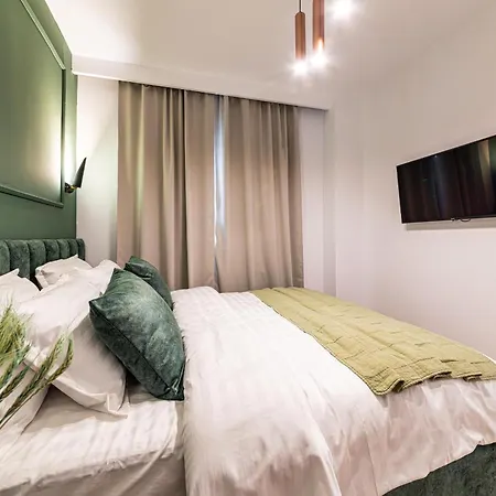 Prime Location & Cozy Comfort: Near Sala Palatului *