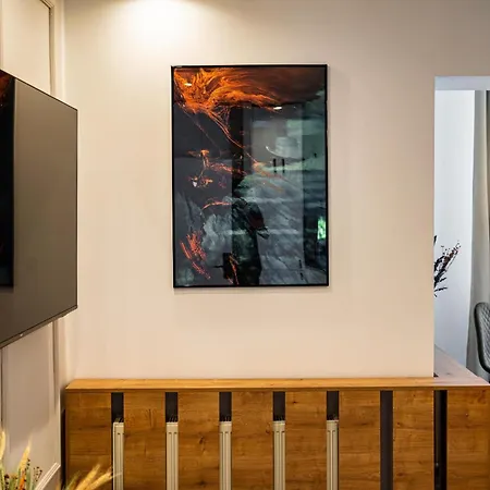 Daire Prime Location & Cozy Comfort: Near Sala Palatului Bükreş
