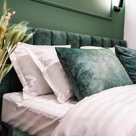 Prime Location & Cozy Comfort: Near Sala Palatului *