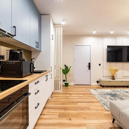 Daire Prime Location & Cozy Comfort: Near Sala Palatului Bükreş
