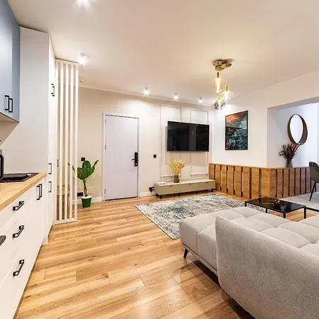 Prime Location & Cozy Comfort: Near Sala Palatului Daire Bükreş