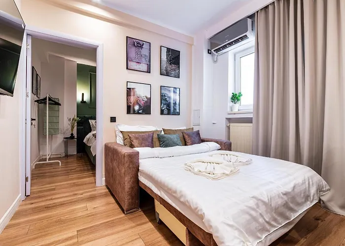 Prime Location & Cozy Comfort: Near Sala Palatului Apartmán